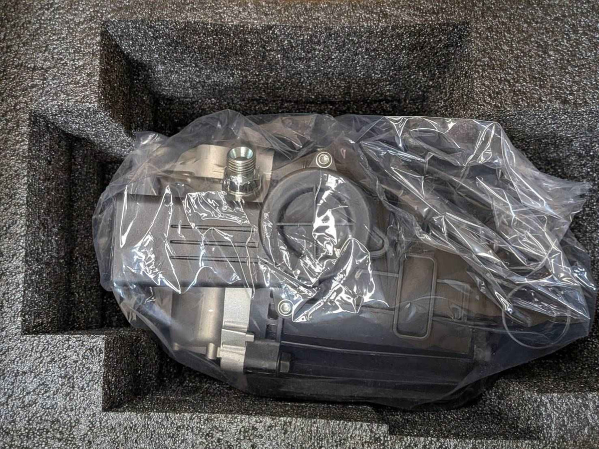 オイルセパレーター MX943661 新品　OCV オイルミストセパレーター CCV OCV 三菱ふそう スーパーグレート 6R20